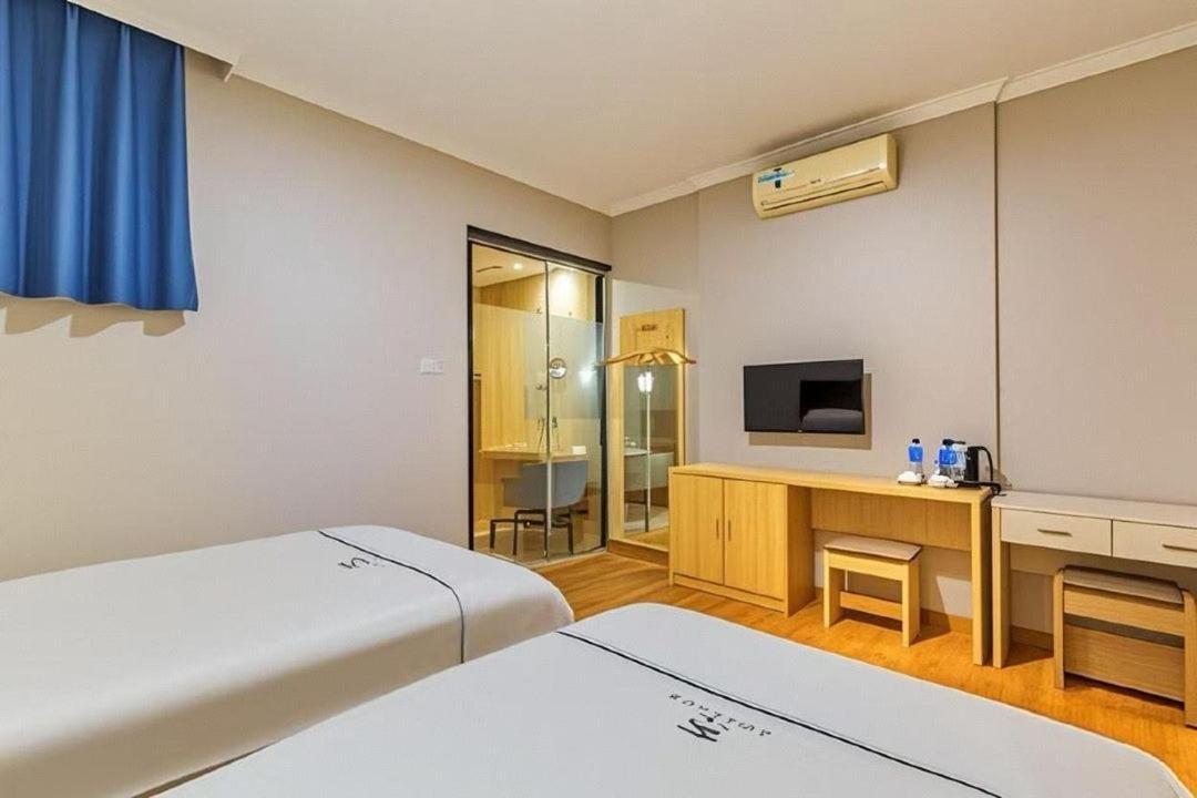 Qiqiaowu Hotel Beijing Daxing Airport Line Caoqiao Subway Station Branch Buitenkant foto